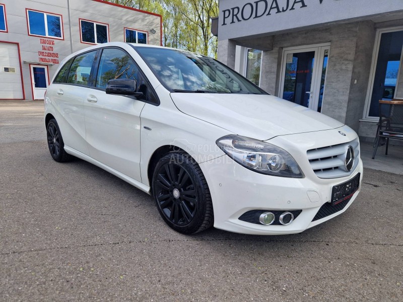 Mercedes Benz B 180 EXECUTIVE