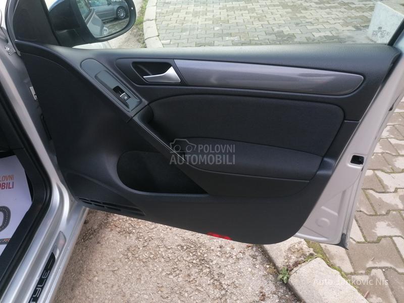 Volkswagen Golf 6 1.2i STYLE LINE CH