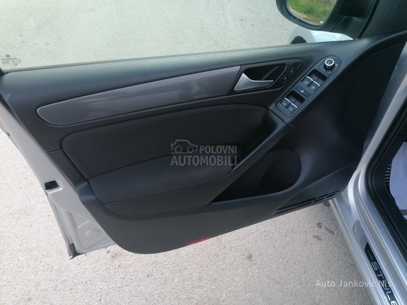 Volkswagen Golf 6 1.2i STYLE LINE CH
