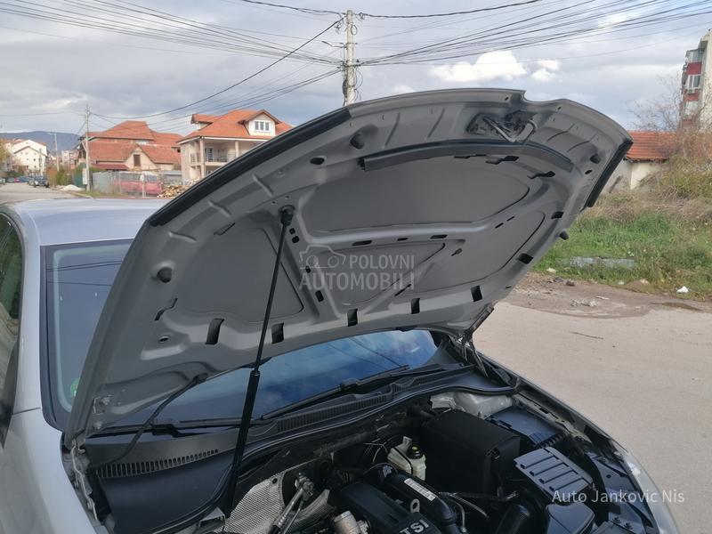 Volkswagen Golf 6 1.2i STYLE LINE CH