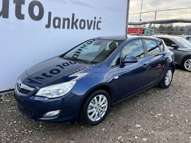 Opel Astra J 1.6 B
