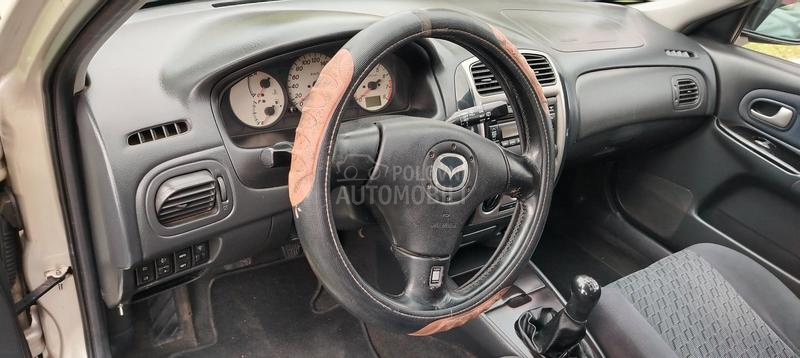 Mazda 323 