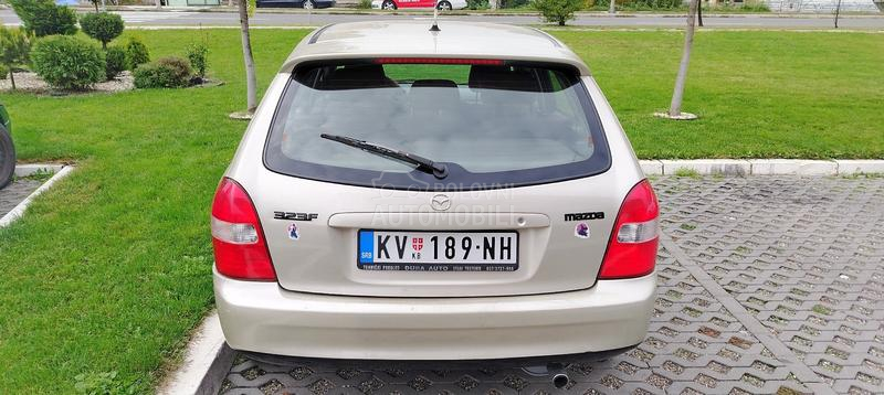 Mazda 323 