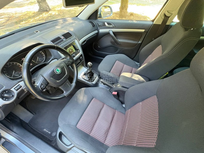 Škoda Octavia 1.6d nawi senz dig.k