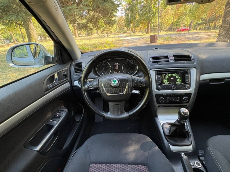 Škoda Octavia 1.6d nawi senz dig.k