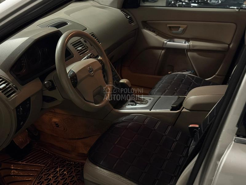 Volvo XC90 D5