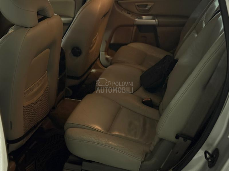 Volvo XC90 D5