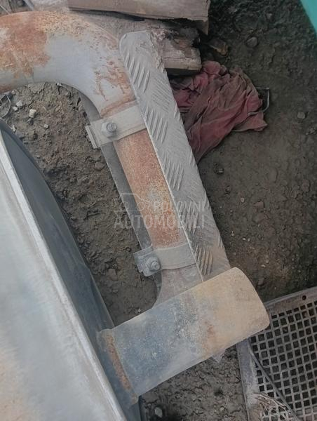 AUSPUH MERCEDES 1518