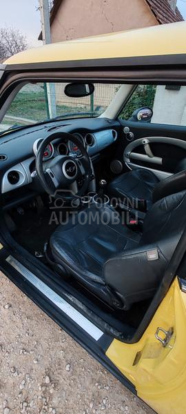 MINI Cooper 1.6b