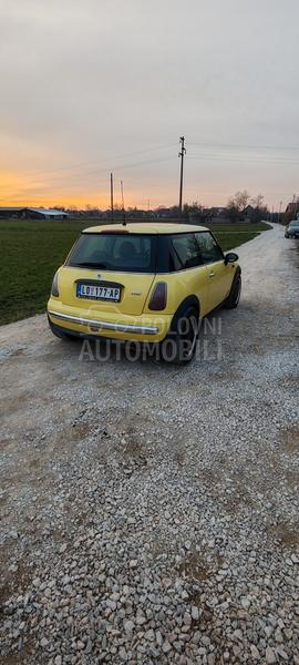 MINI Cooper 1.6b