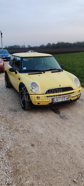 MINI Cooper 1.6b