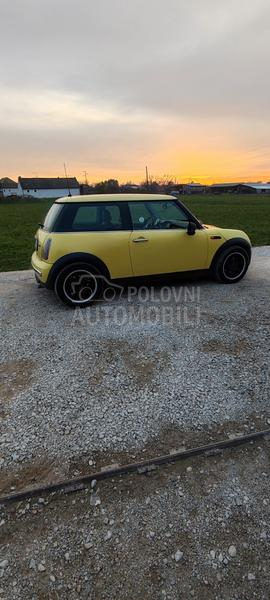 MINI Cooper 1.6b
