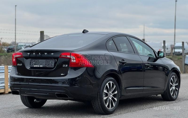 Volvo S60 2.0 D3 / LINJE SVART