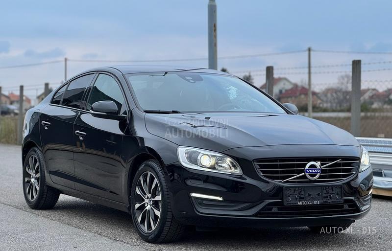 Volvo S60 2.0 D3 / LINJE SVART
