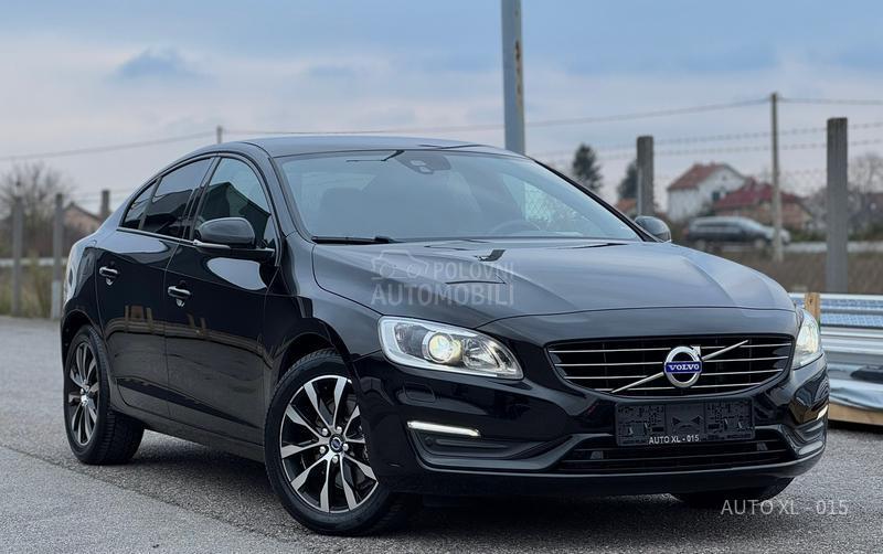Volvo S60 2.0 D3 / LINJE SVART