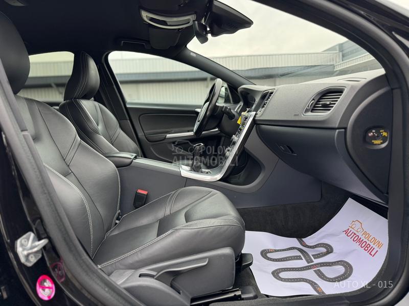 Volvo S60 2.0 D3 / LINJE SVART