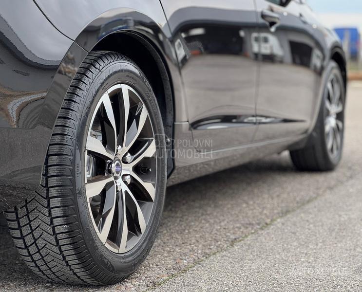 Volvo S60 2.0 D3 / LINJE SVART