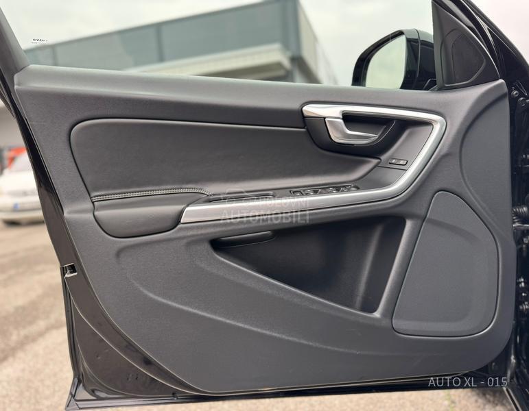 Volvo S60 2.0 D3 / LINJE SVART