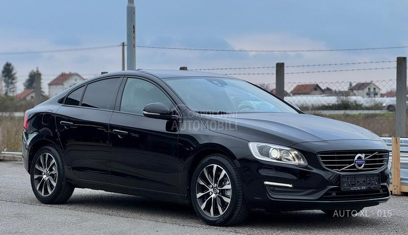 Volvo S60 2.0 D3 / LINJE SVART