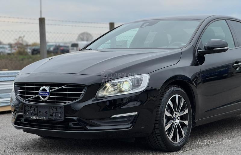 Volvo S60 2.0 D3 / LINJE SVART