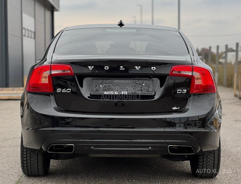 Volvo S60 2.0 D3 / LINJE SVART