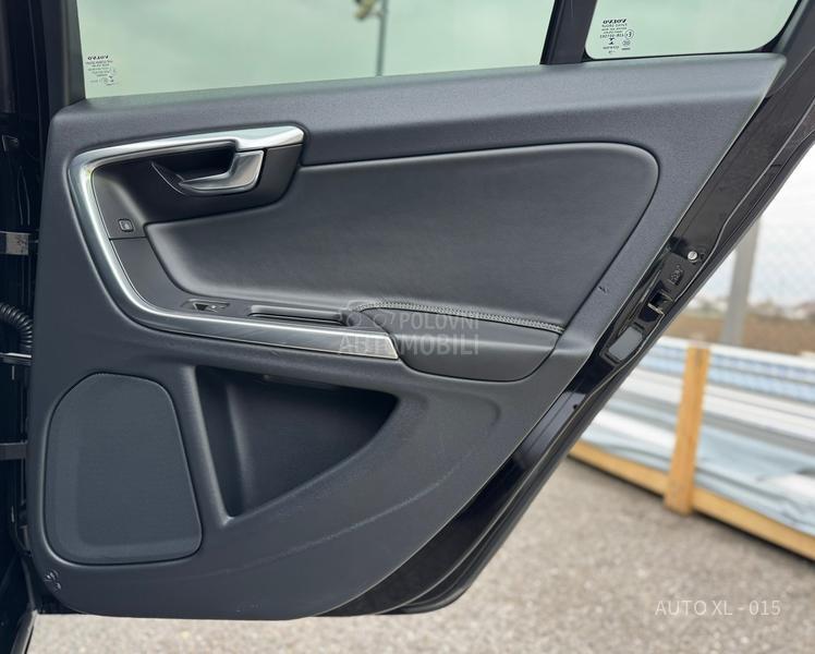 Volvo S60 2.0 D3 / LINJE SVART