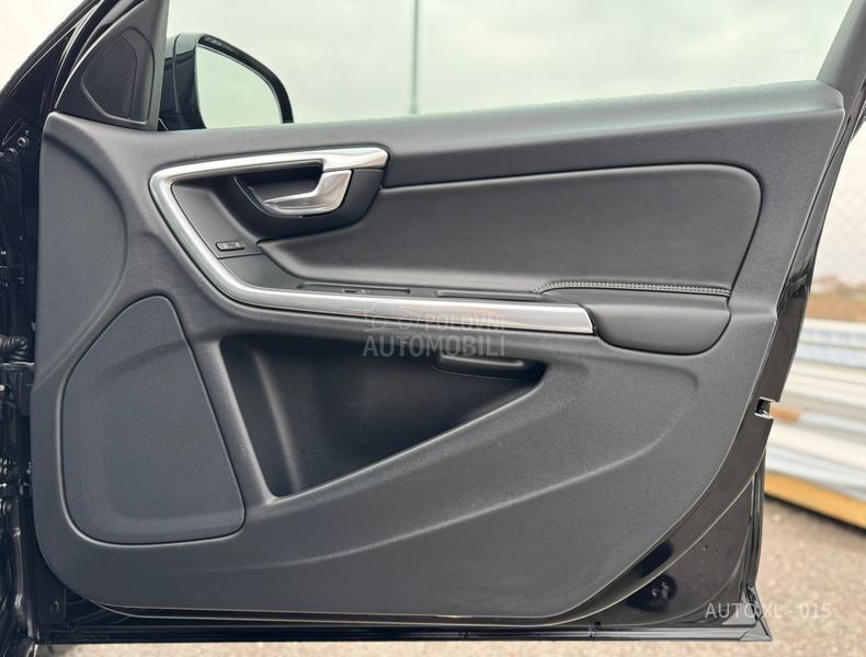 Volvo S60 2.0 D3 / LINJE SVART