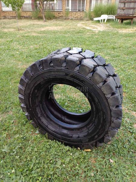 Continental 300/70 R15