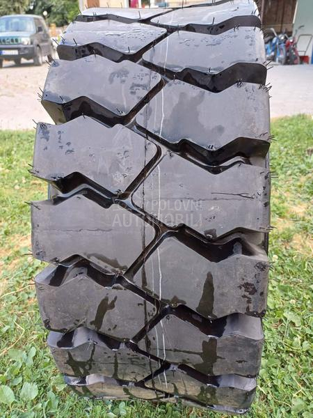 Continental 300/70 R15