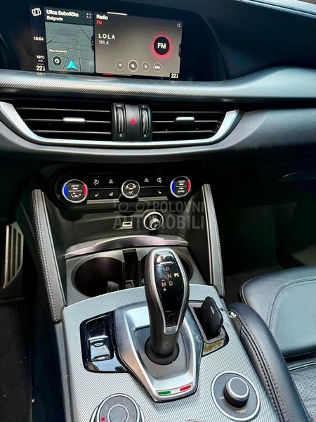 Alfa Romeo Stelvio VELOCE 4x4