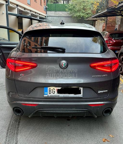 Alfa Romeo Stelvio VELOCE 4x4