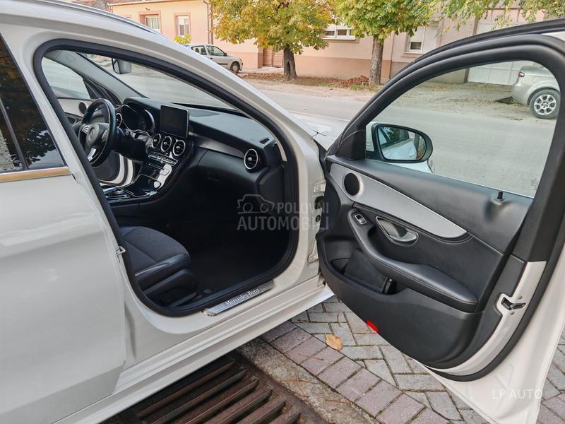 Mercedes Benz C 220 CDI AMG