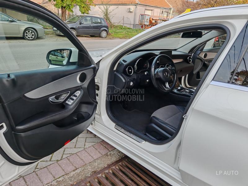 Mercedes Benz C 220 CDI AMG