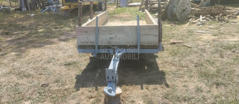 Prikolica za traktor