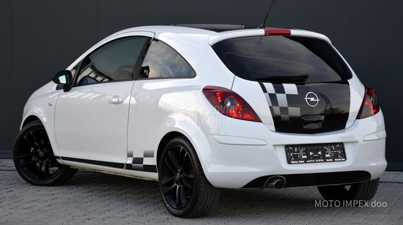 Opel Corsa D 1.4 / SPORT / CH