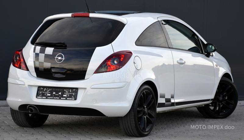 Opel Corsa D 1.4 / SPORT / CH