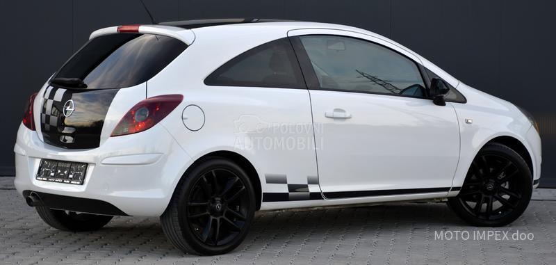 Opel Corsa D 1.4 / SPORT / CH