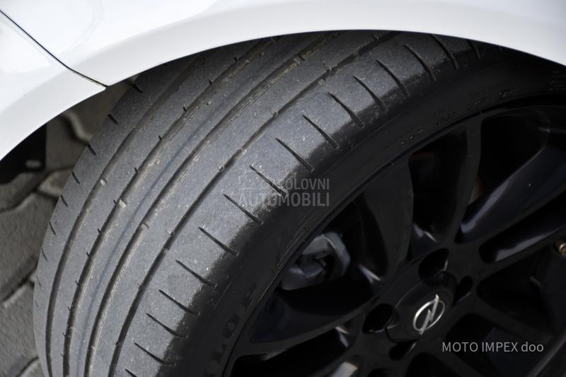 Opel Corsa D 1.4 / SPORT / CH