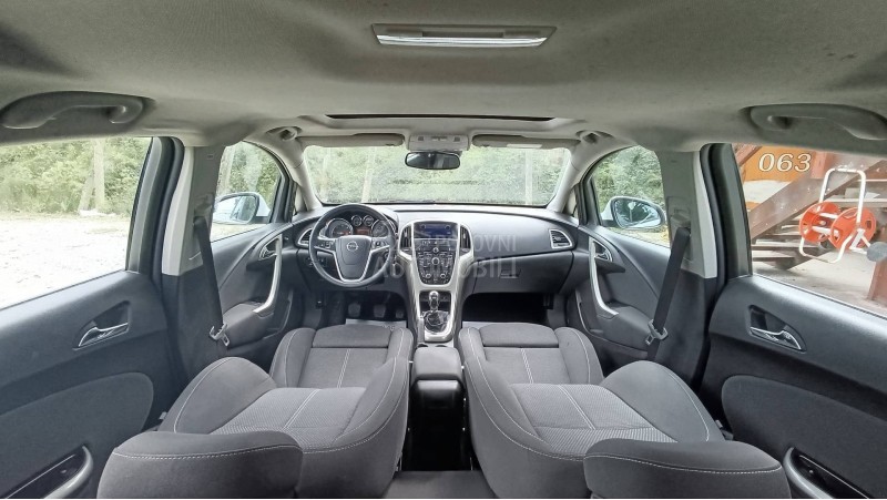 Opel Astra J 1.7CDTI ENJOY