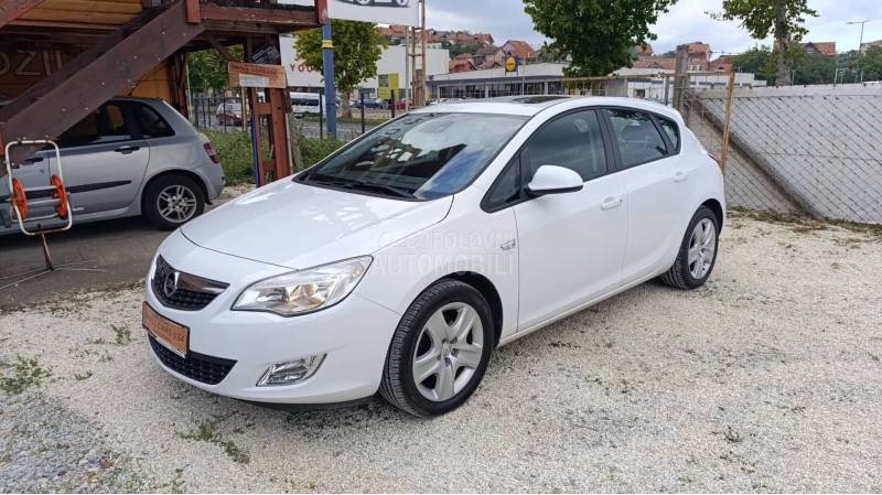 Opel Astra J 1.7CDTI ENJOY