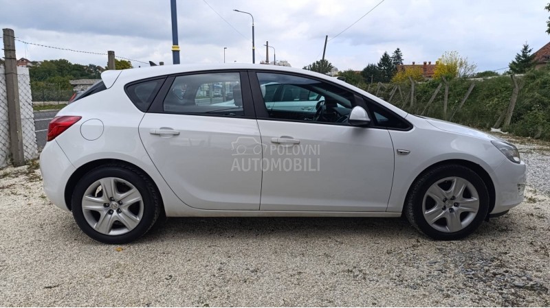 Opel Astra J 1.7CDTI ENJOY
