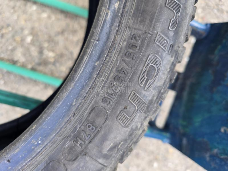BFGoodrich 205/45 R16 Zimska