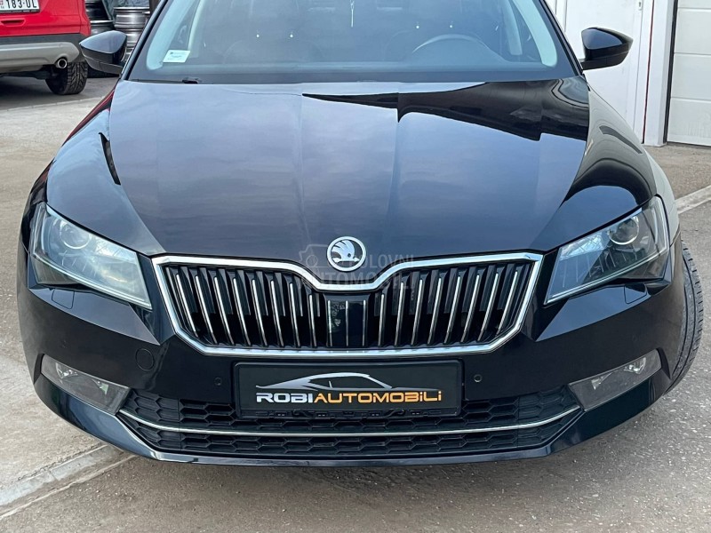 Škoda Superb 