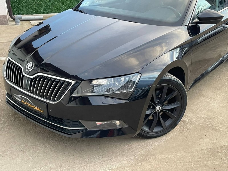 Škoda Superb 