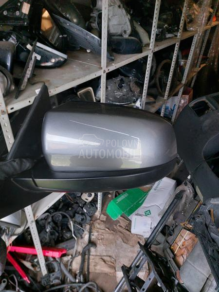 ljevi retrovizor e 70
