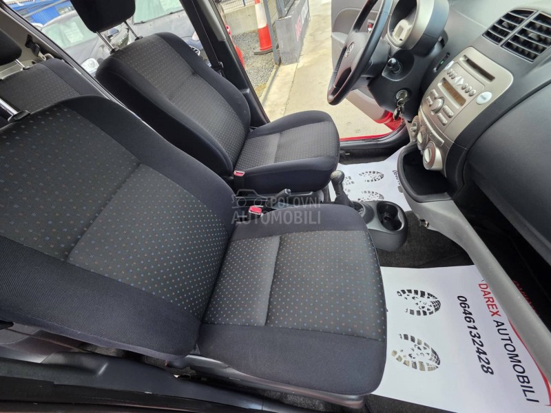 Daihatsu Sirion 1.3 B