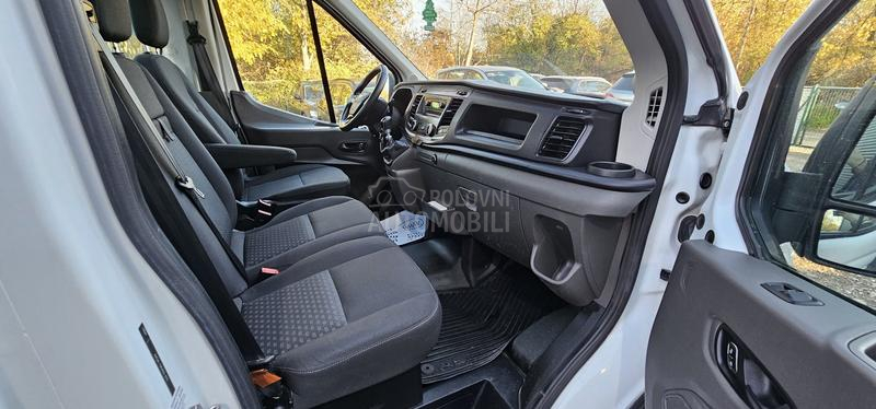Ford Tranzit