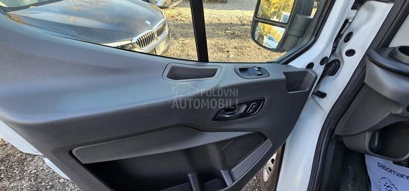 Ford Tranzit