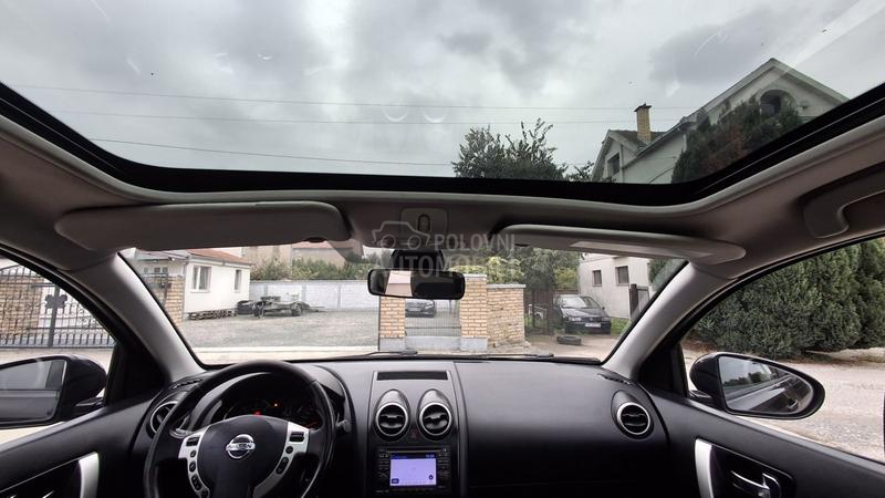 Nissan Qashqai + 2 2.0dci 4x4 PAANORAMA