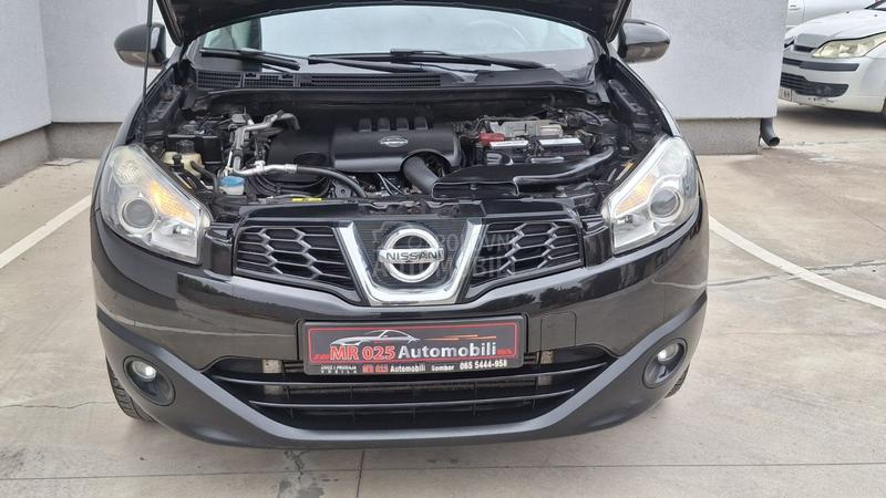 Nissan Qashqai + 2 2.0dci 4x4 PAANORAMA